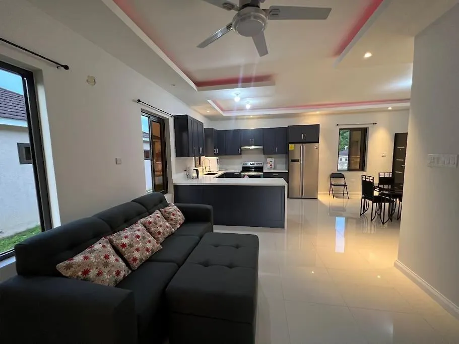 Bright Cove Luxury Villa 1 أوشو ريوس بيت للعطل