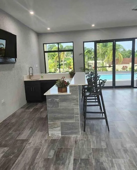 Bright Cove Luxury Villa 1 أوشو ريوس